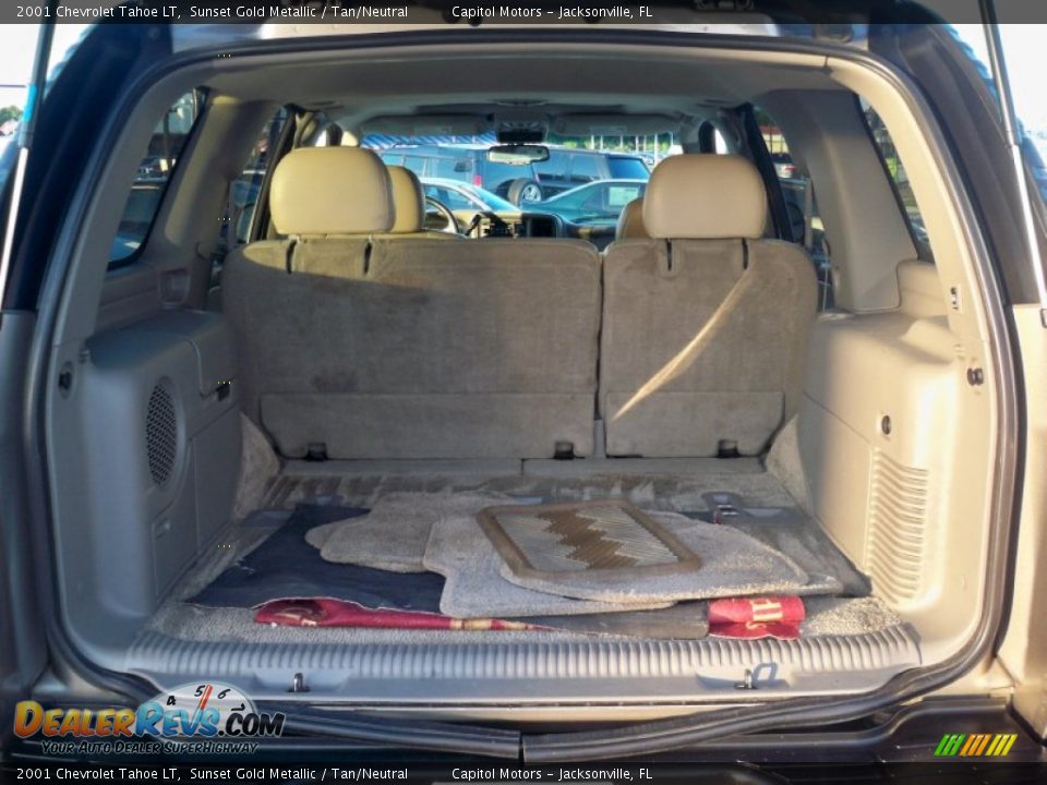 2001 Chevrolet Tahoe LT Sunset Gold Metallic / Tan/Neutral Photo #25