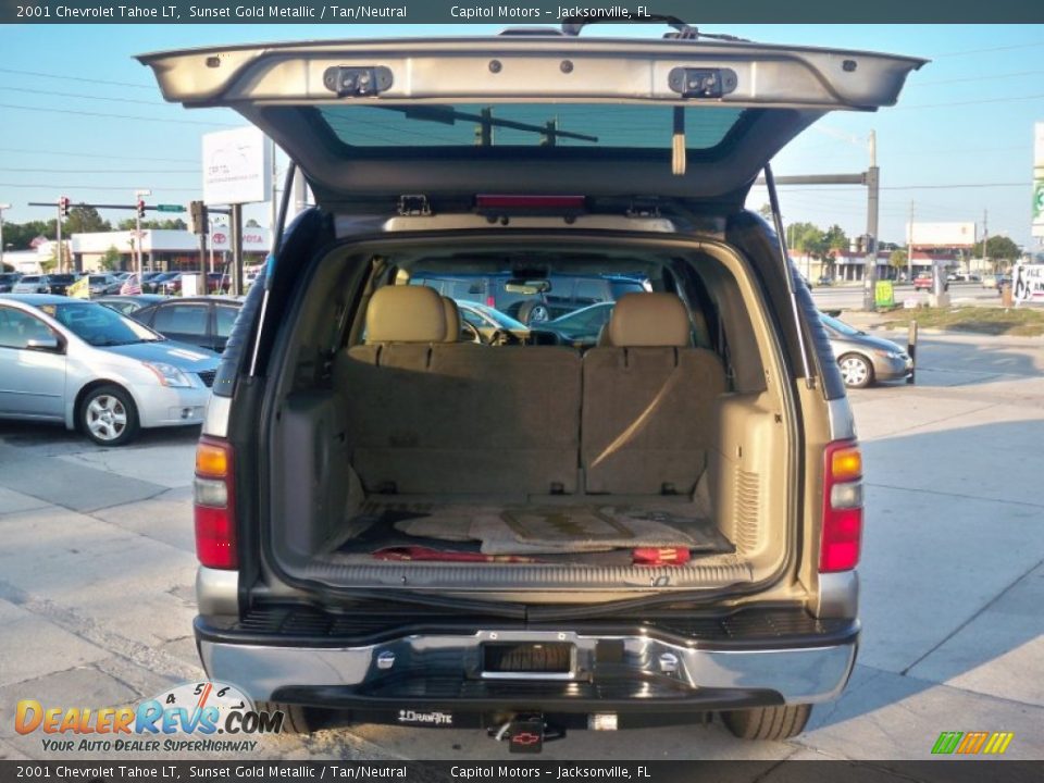 2001 Chevrolet Tahoe LT Sunset Gold Metallic / Tan/Neutral Photo #26
