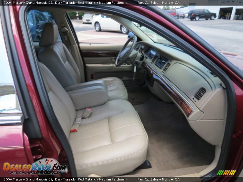 2004 Mercury Grand Marquis GS Dark Toreador Red Metallic / Medium Parchment Photo #10