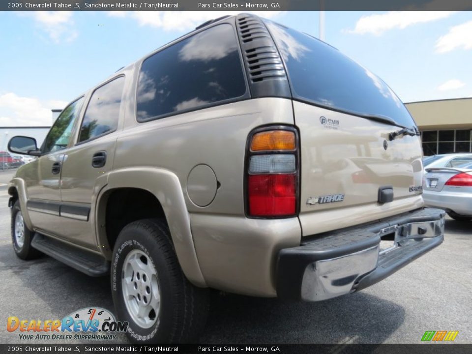 2005 Chevrolet Tahoe LS Sandstone Metallic / Tan/Neutral Photo #2