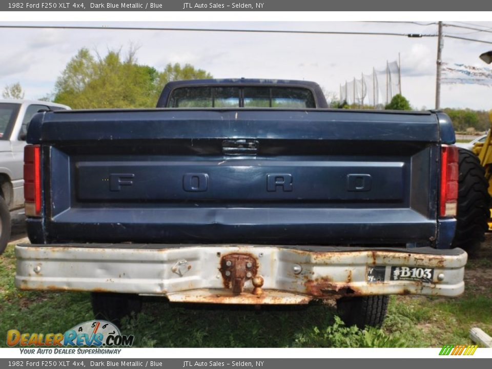 1982 Ford F250 XLT 4x4 Dark Blue Metallic / Blue Photo #3