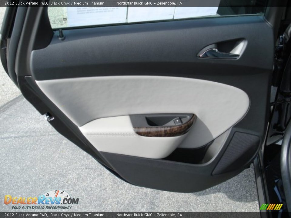2012 Buick Verano FWD Black Onyx / Medium Titanium Photo #14