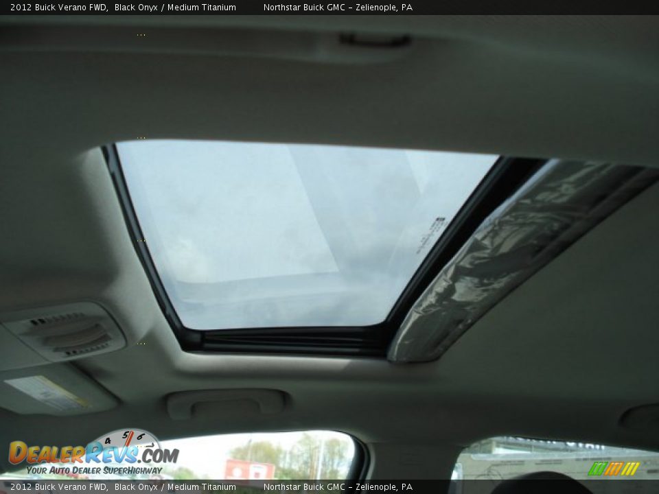 2012 Buick Verano FWD Black Onyx / Medium Titanium Photo #15