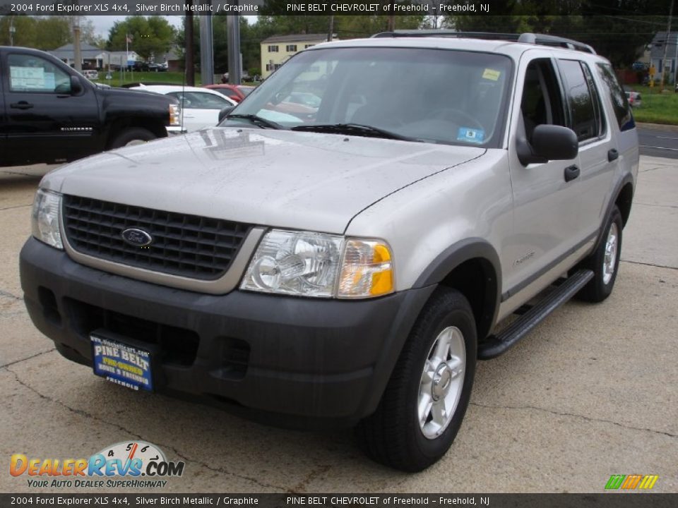 2004 Ford Explorer XLS 4x4 Silver Birch Metallic / Graphite Photo #1