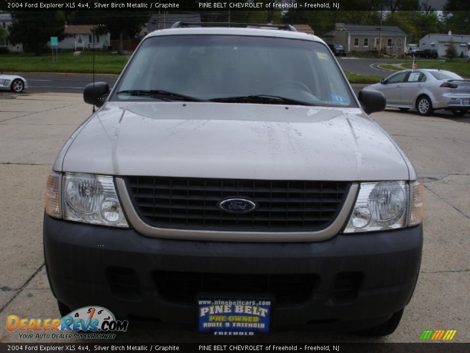 2004 Ford Explorer XLS 4x4 Silver Birch Metallic / Graphite Photo #2