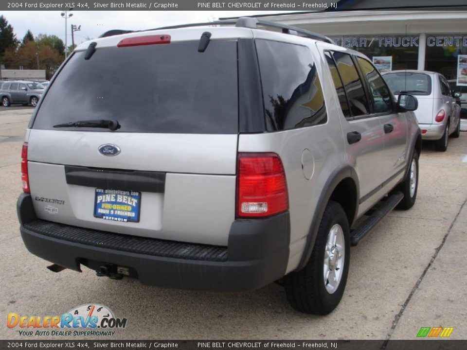 2004 Ford Explorer XLS 4x4 Silver Birch Metallic / Graphite Photo #4