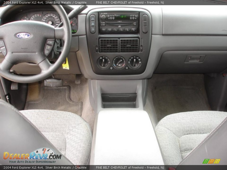 Dashboard of 2004 Ford Explorer XLS 4x4 Photo #12