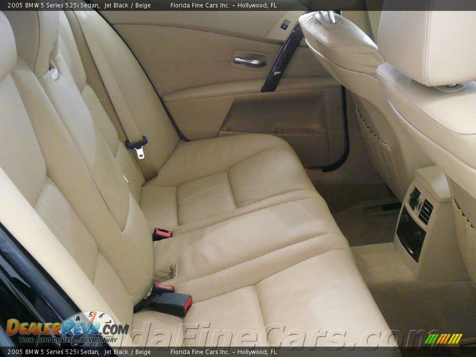 2005 BMW 5 Series 525i Sedan Jet Black / Beige Photo #14