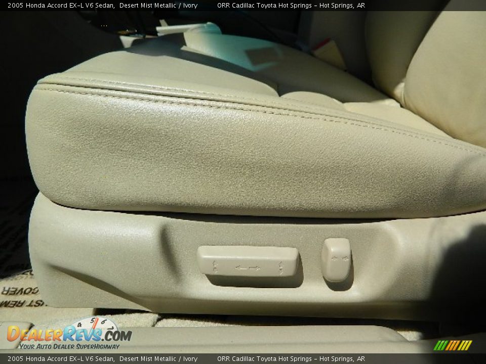 2005 Honda Accord EX-L V6 Sedan Desert Mist Metallic / Ivory Photo #17