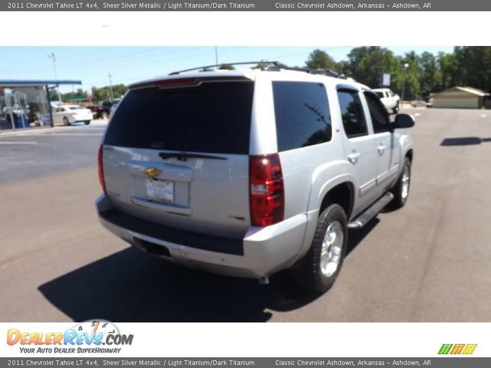2011 Chevrolet Tahoe LT 4x4 Sheer Silver Metallic / Light Titanium/Dark Titanium Photo #5