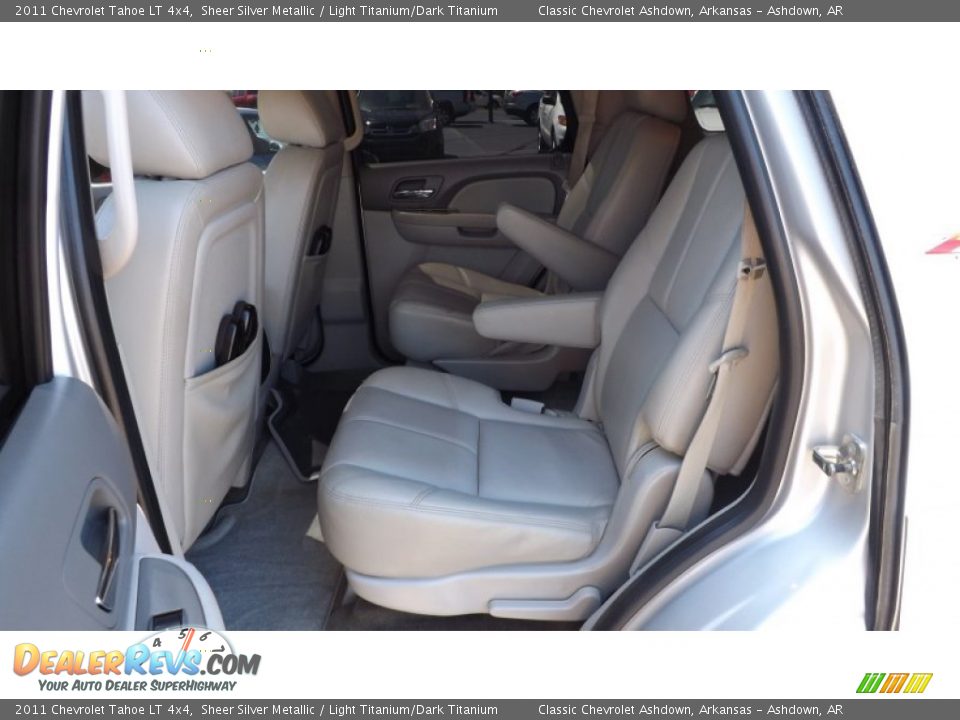 2011 Chevrolet Tahoe LT 4x4 Sheer Silver Metallic / Light Titanium/Dark Titanium Photo #17