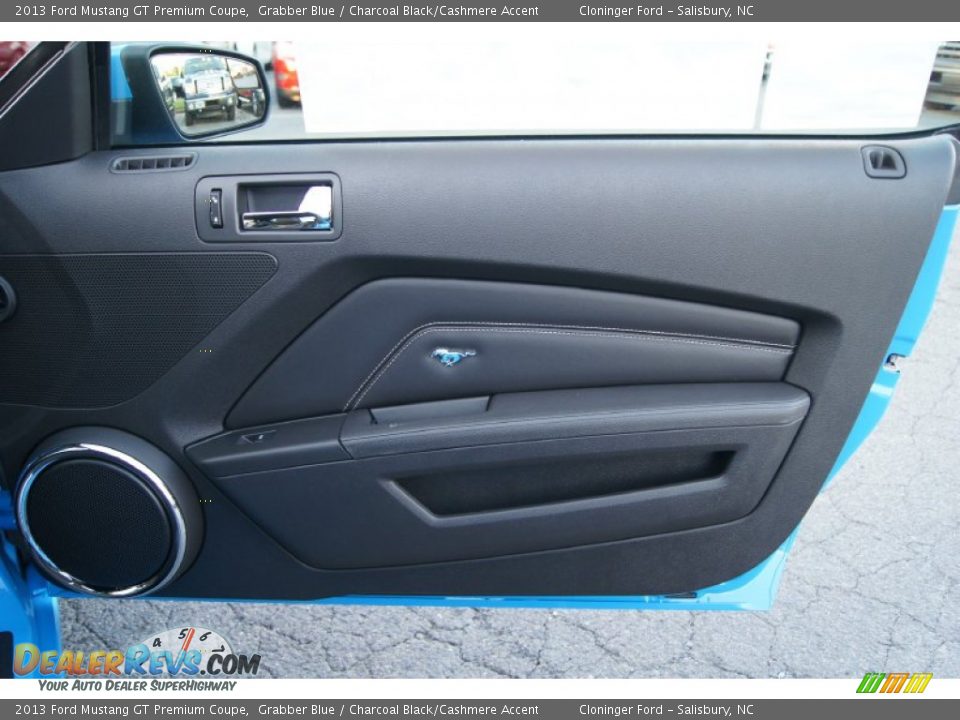 Door Panel of 2013 Ford Mustang GT Premium Coupe Photo #14