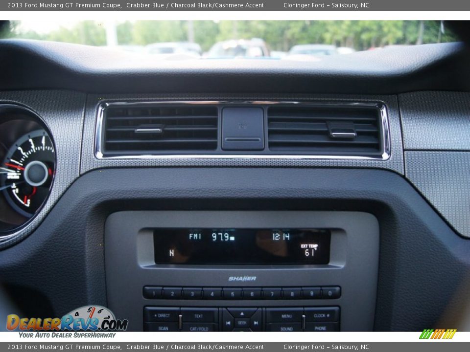 2013 Ford Mustang GT Premium Coupe Grabber Blue / Charcoal Black/Cashmere Accent Photo #25