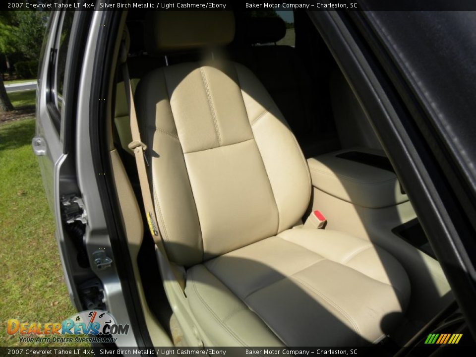 2007 Chevrolet Tahoe LT 4x4 Silver Birch Metallic / Light Cashmere/Ebony Photo #8