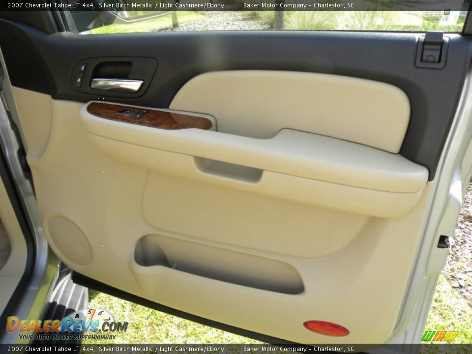 2007 Chevrolet Tahoe LT 4x4 Silver Birch Metallic / Light Cashmere/Ebony Photo #9