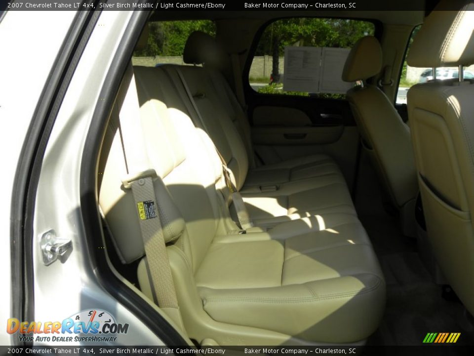 2007 Chevrolet Tahoe LT 4x4 Silver Birch Metallic / Light Cashmere/Ebony Photo #10