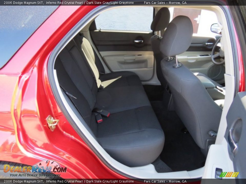 2006 Dodge Magnum SXT Inferno Red Crystal Pearl / Dark Slate Gray/Light Graystone Photo #10
