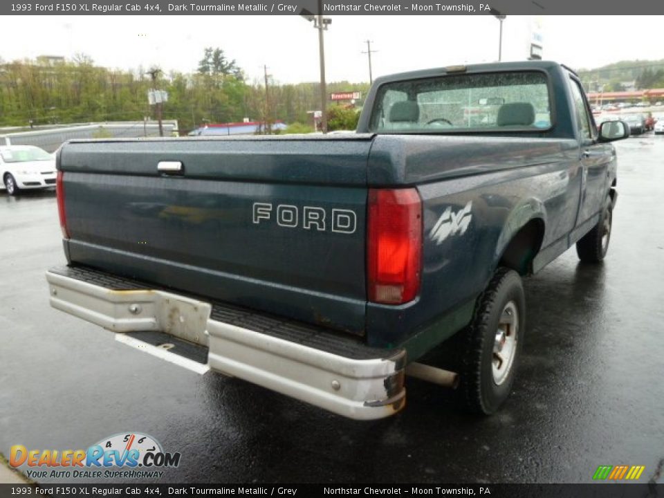1993 Ford F150 XL Regular Cab 4x4 Dark Tourmaline Metallic / Grey Photo #2