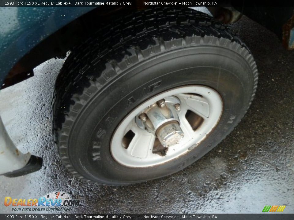 1993 Ford F150 XL Regular Cab 4x4 Dark Tourmaline Metallic / Grey Photo #7