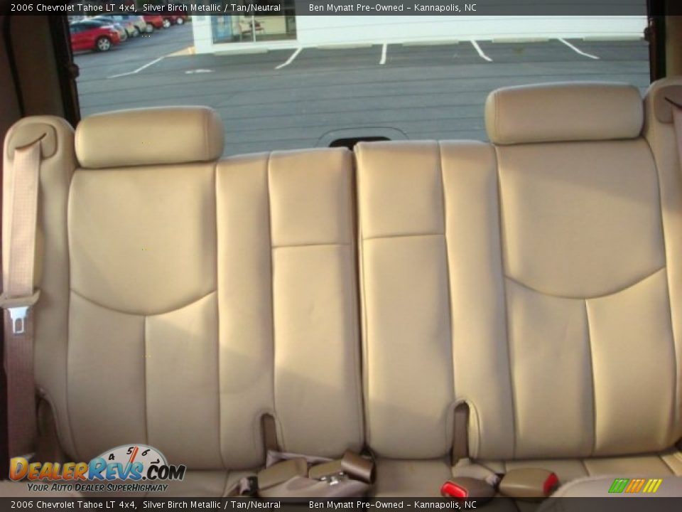 2006 Chevrolet Tahoe LT 4x4 Silver Birch Metallic / Tan/Neutral Photo #11