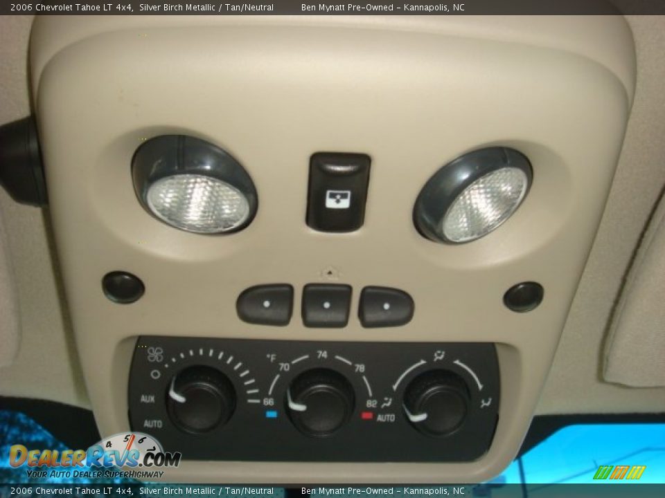 2006 Chevrolet Tahoe LT 4x4 Silver Birch Metallic / Tan/Neutral Photo #18