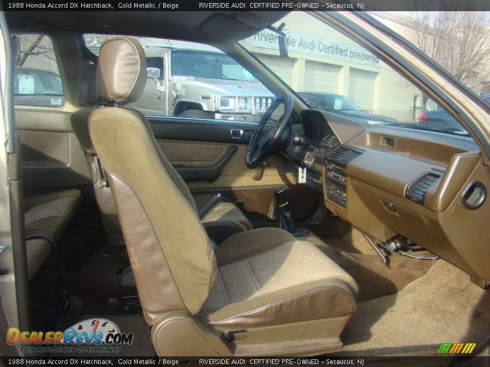 1988 Honda Accord DX Hatchback Gold Metallic / Beige Photo #8