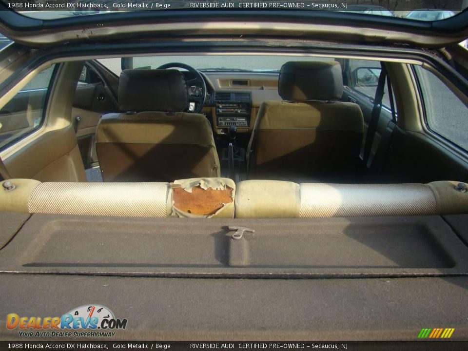 1988 Honda Accord DX Hatchback Gold Metallic / Beige Photo #9