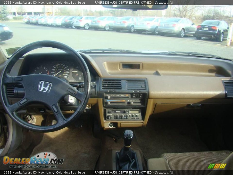 1988 Honda Accord DX Hatchback Gold Metallic / Beige Photo #10