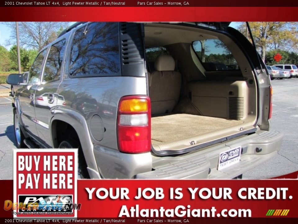 2001 Chevrolet Tahoe LT 4x4 Light Pewter Metallic / Tan/Neutral Photo #10
