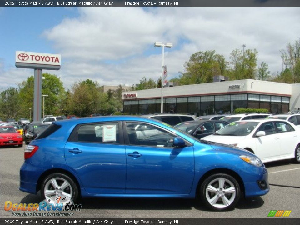 2009 Toyota Matrix S AWD Blue Streak Metallic / Ash Gray Photo #1
