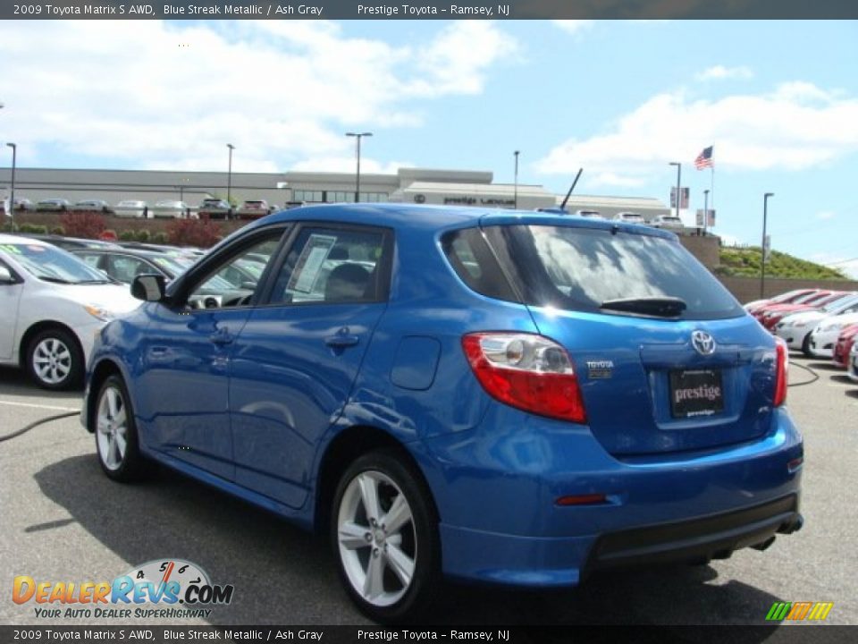 2009 Toyota Matrix S AWD Blue Streak Metallic / Ash Gray Photo #4