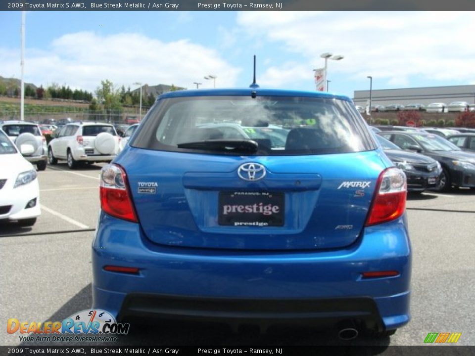 2009 Toyota Matrix S AWD Blue Streak Metallic / Ash Gray Photo #5