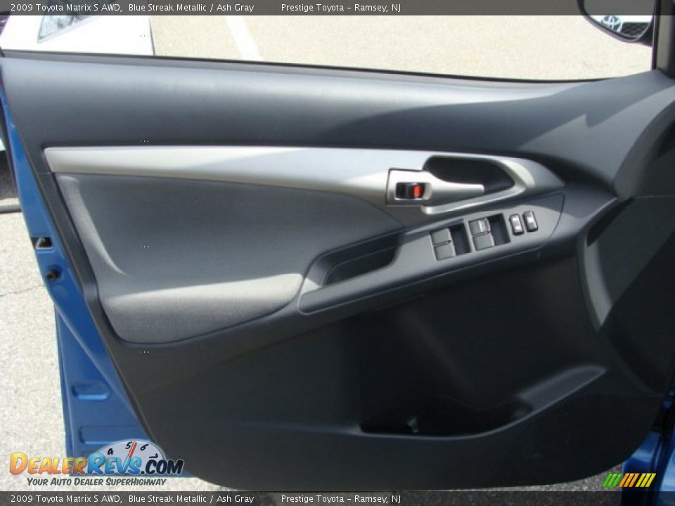 2009 Toyota Matrix S AWD Blue Streak Metallic / Ash Gray Photo #6