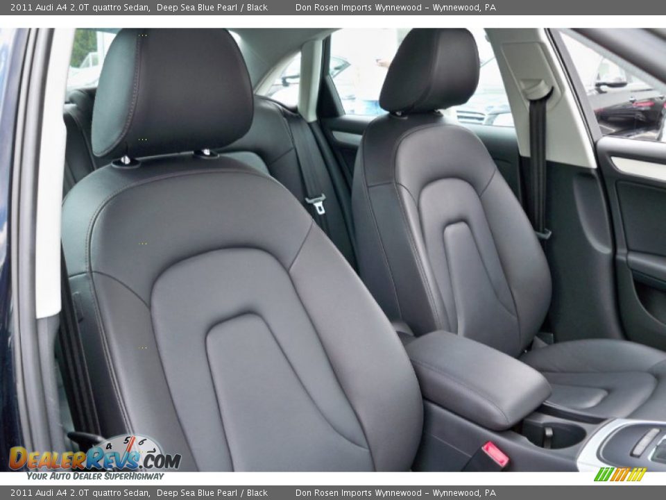 2011 Audi A4 2.0T quattro Sedan Deep Sea Blue Pearl / Black Photo #18
