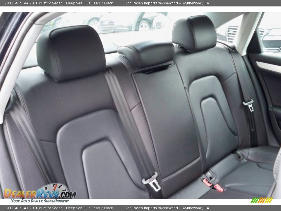 2011 Audi A4 2.0T quattro Sedan Deep Sea Blue Pearl / Black Photo #19