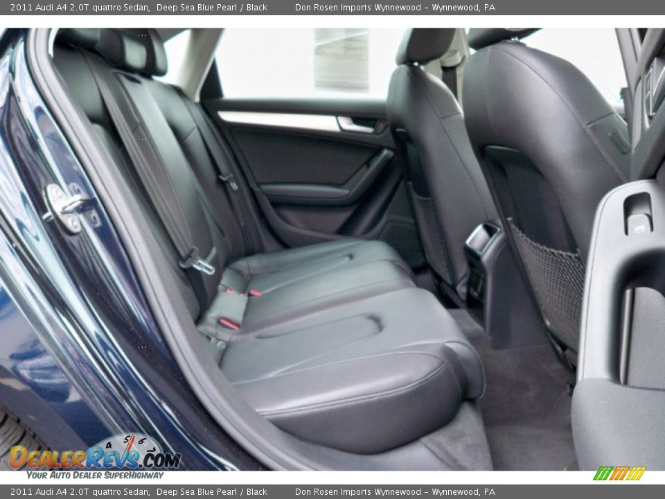 2011 Audi A4 2.0T quattro Sedan Deep Sea Blue Pearl / Black Photo #20
