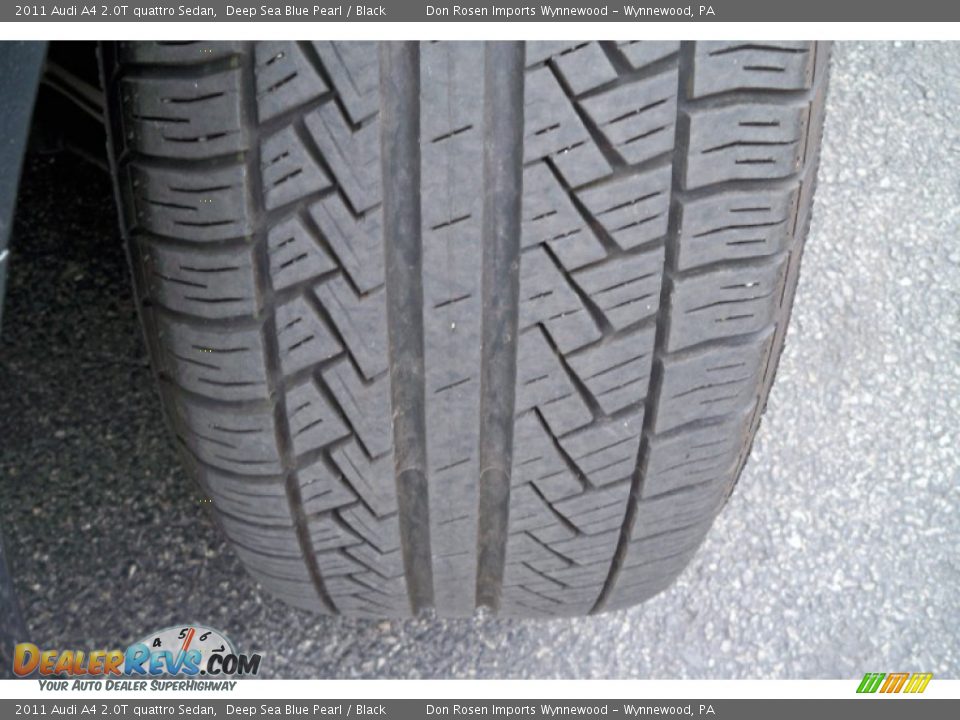 2011 Audi A4 2.0T quattro Sedan Deep Sea Blue Pearl / Black Photo #31