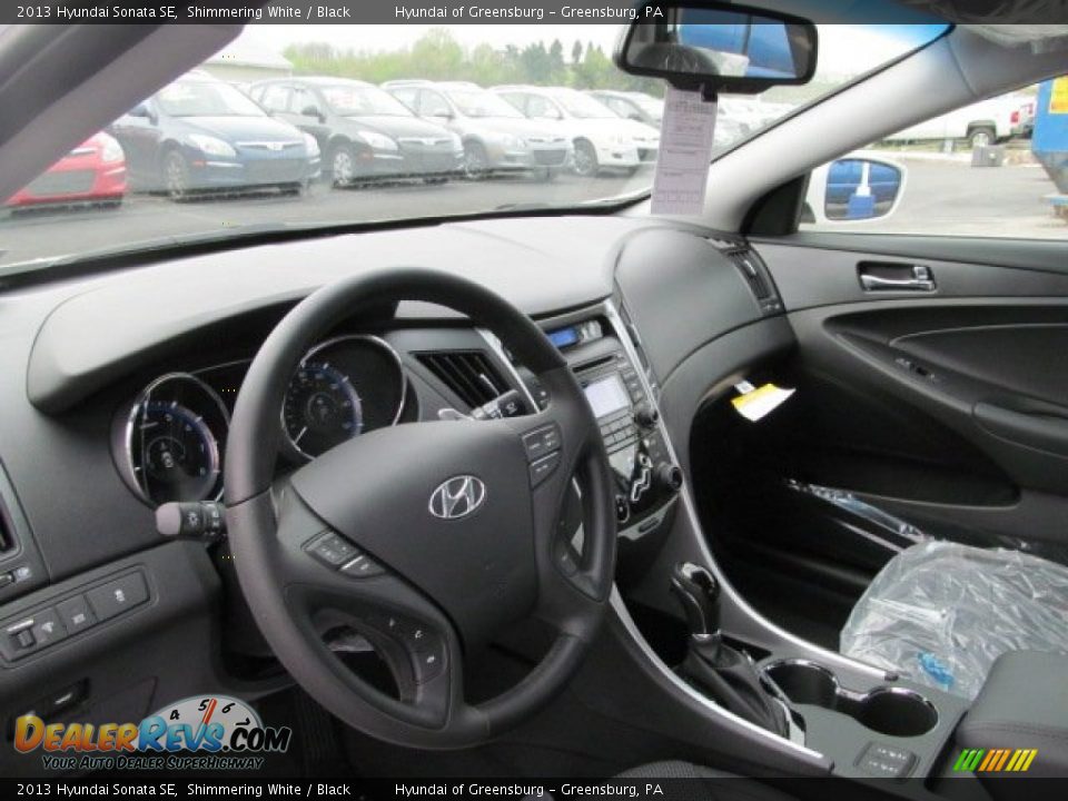 2013 Hyundai Sonata SE Shimmering White / Black Photo #6