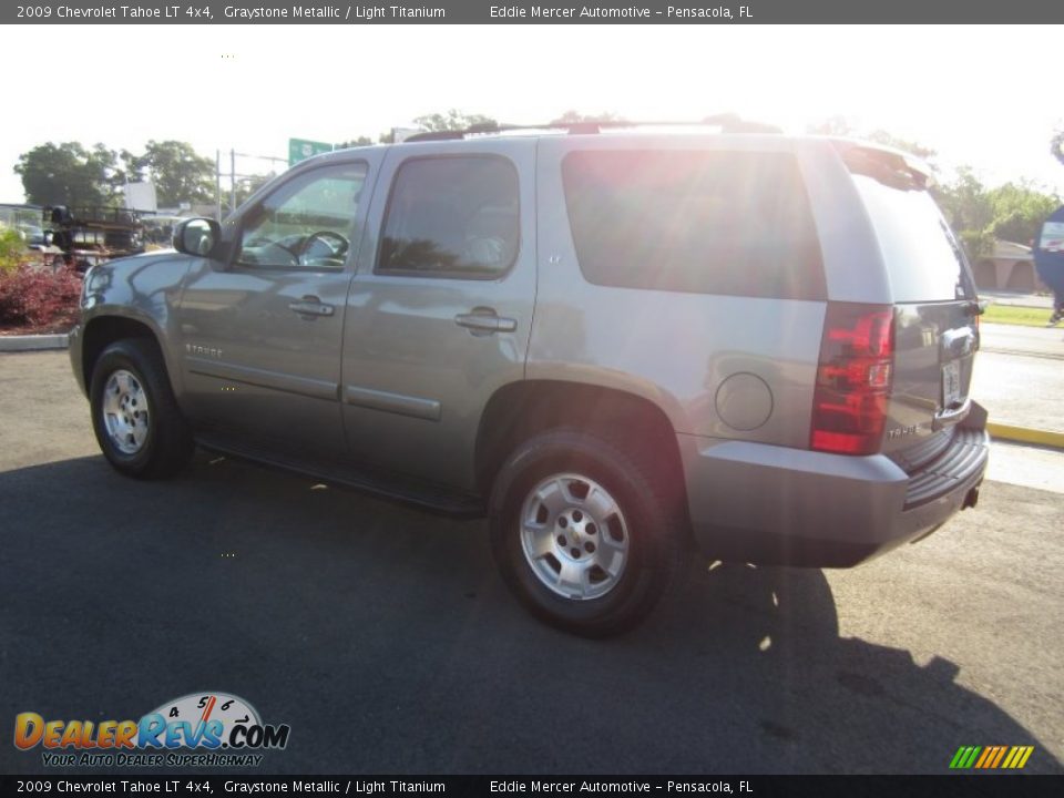 2009 Chevrolet Tahoe LT 4x4 Graystone Metallic / Light Titanium Photo #10
