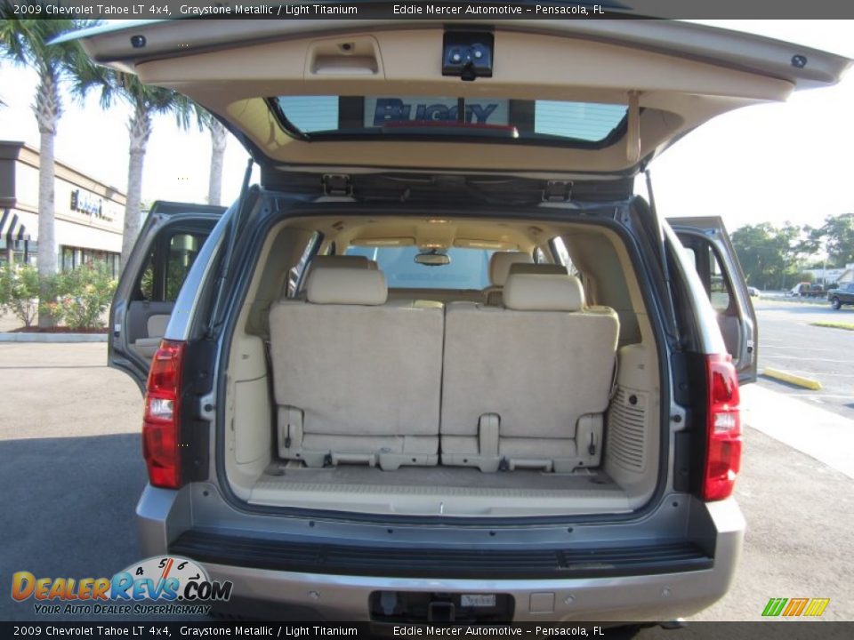 2009 Chevrolet Tahoe LT 4x4 Graystone Metallic / Light Titanium Photo #22