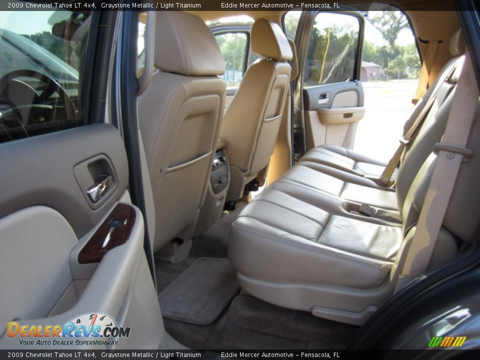 2009 Chevrolet Tahoe LT 4x4 Graystone Metallic / Light Titanium Photo #27