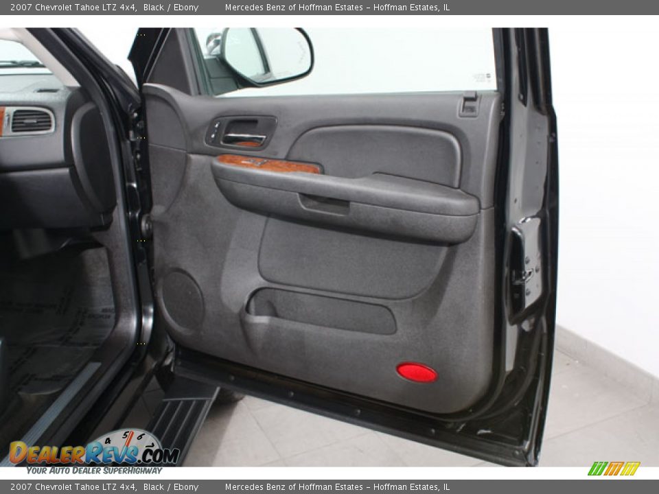 2007 Chevrolet Tahoe LTZ 4x4 Black / Ebony Photo #12