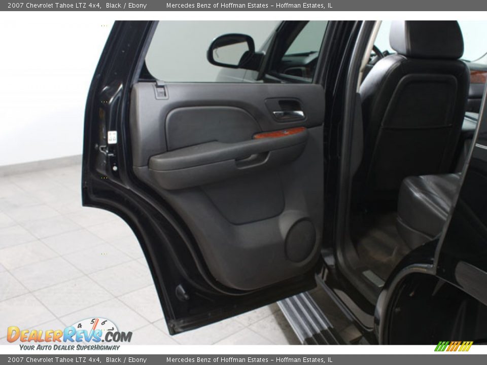 2007 Chevrolet Tahoe LTZ 4x4 Black / Ebony Photo #14