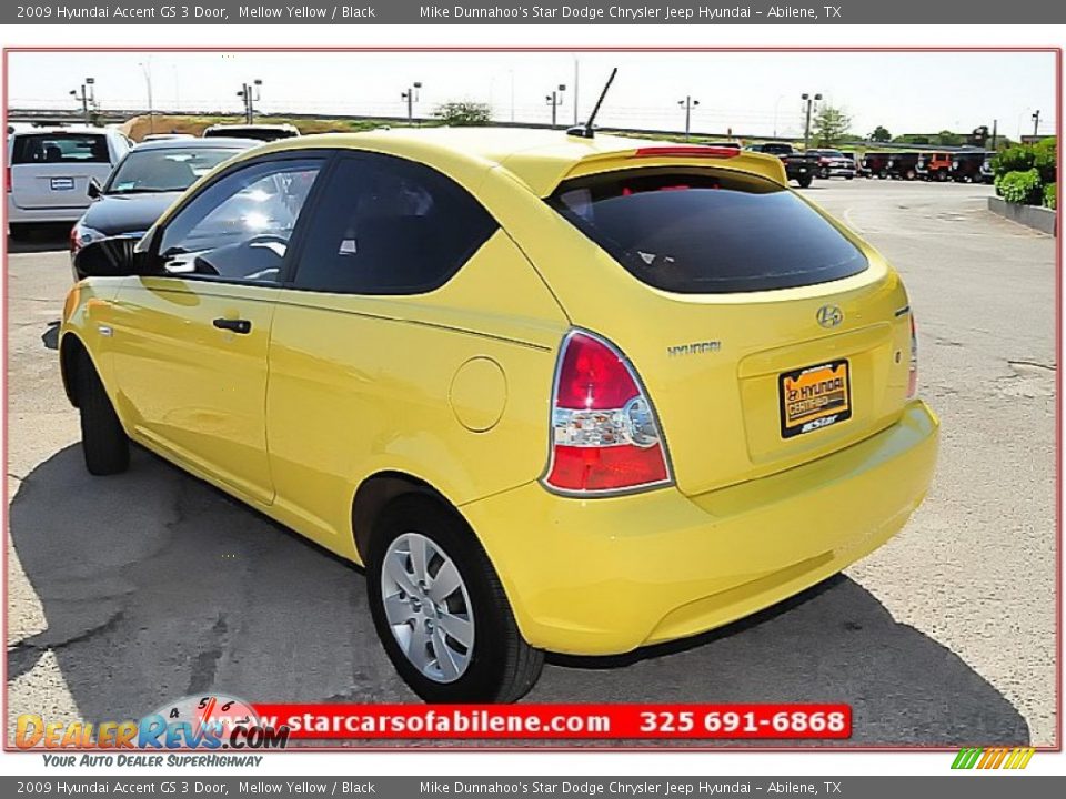 2009 Hyundai Accent GS 3 Door Mellow Yellow / Black Photo #3