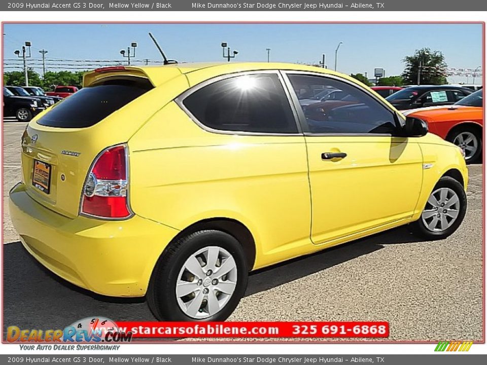 2009 Hyundai Accent GS 3 Door Mellow Yellow / Black Photo #6