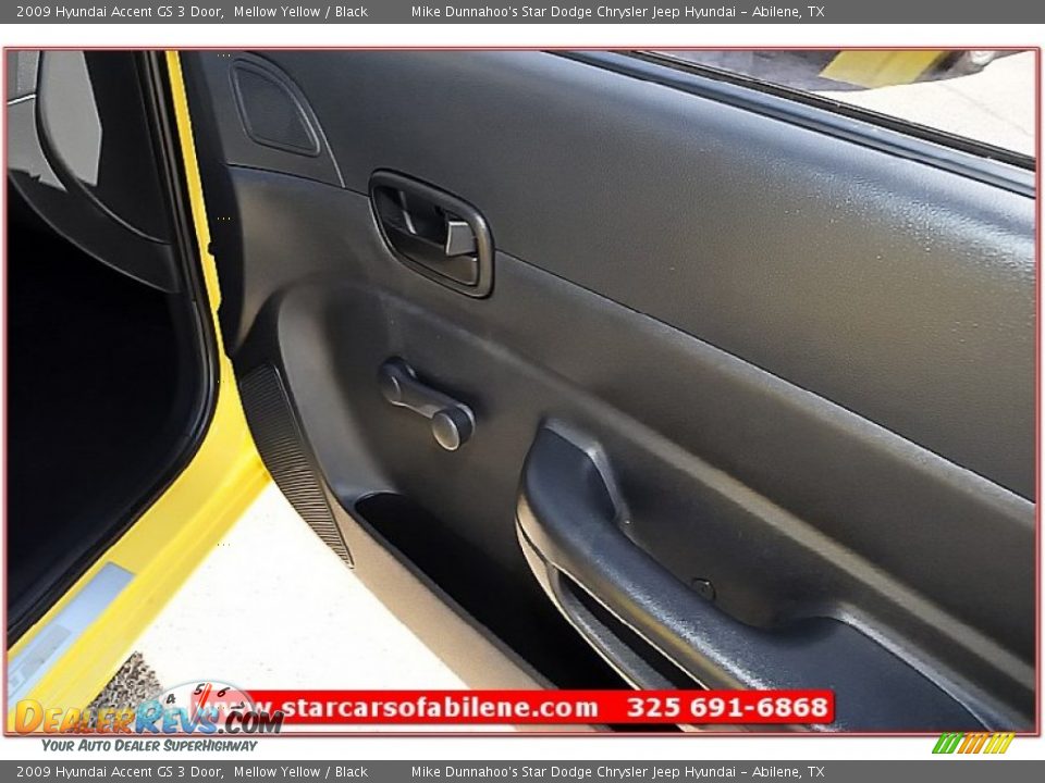 2009 Hyundai Accent GS 3 Door Mellow Yellow / Black Photo #18