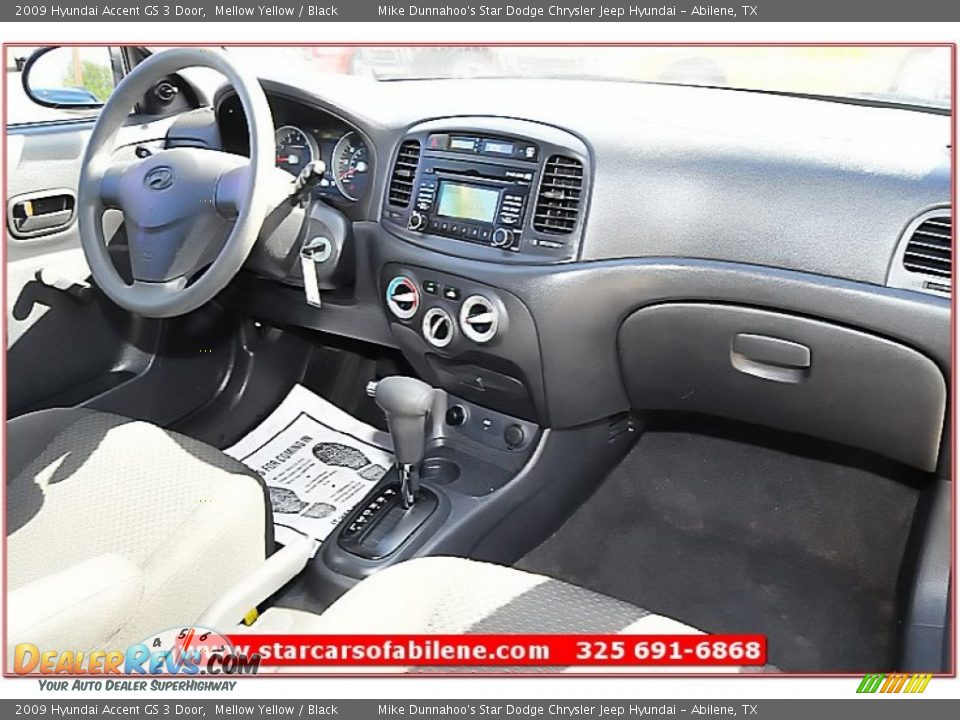 2009 Hyundai Accent GS 3 Door Mellow Yellow / Black Photo #20
