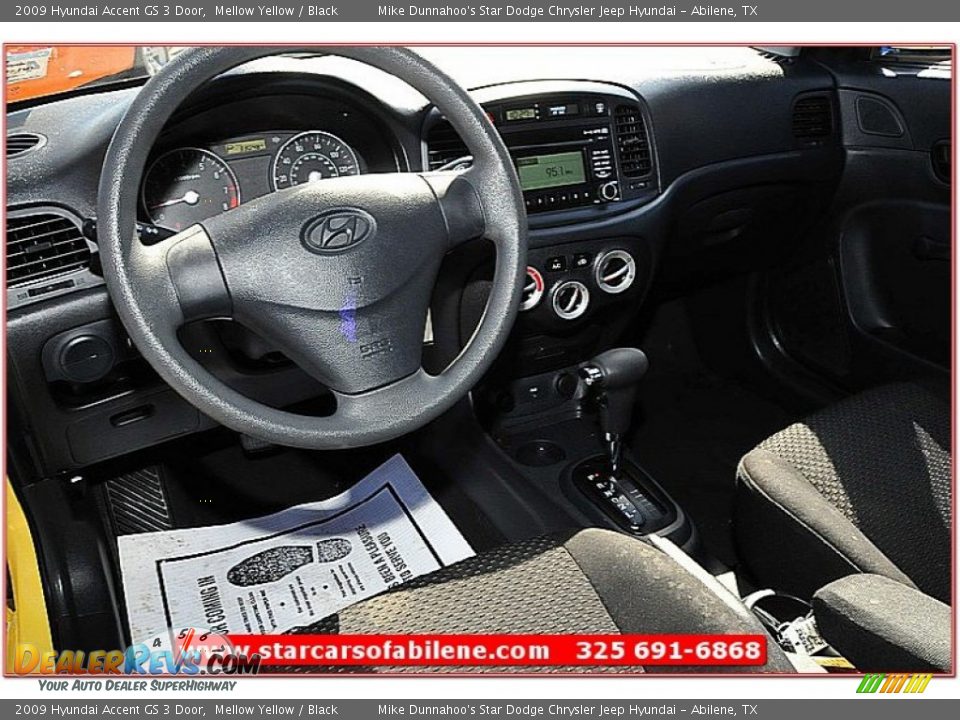 2009 Hyundai Accent GS 3 Door Mellow Yellow / Black Photo #21