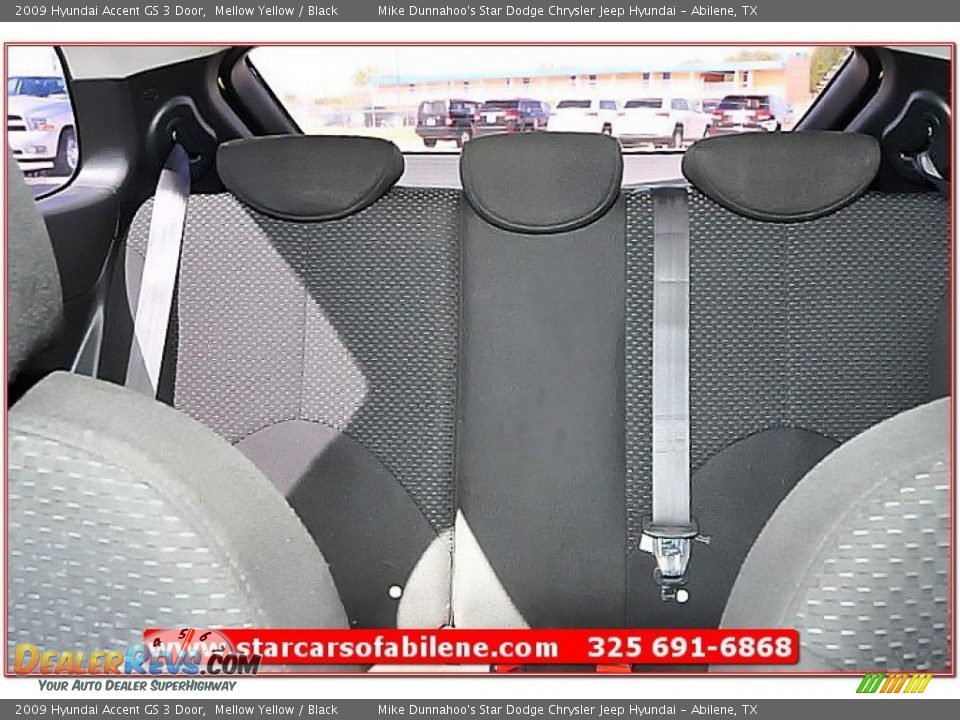 2009 Hyundai Accent GS 3 Door Mellow Yellow / Black Photo #25