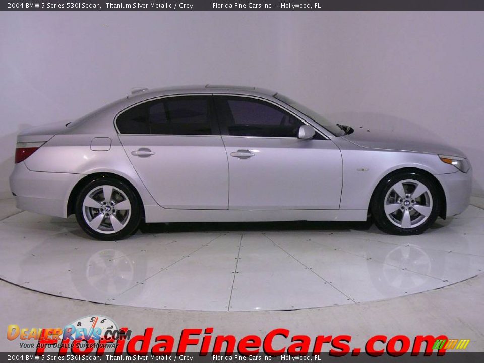 2004 BMW 5 Series 530i Sedan Titanium Silver Metallic / Grey Photo #4
